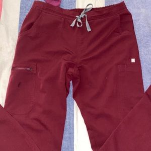 FIGS Scrub Pants. Medium. Yola Skinny Scrub Pants.